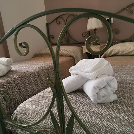 La Corte Del Re Borbone Bed & Breakfast Caserta Luaran gambar